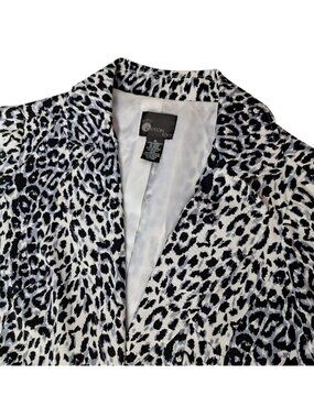 First Option Too Blazer 1X Leopard Print Short Sleeve Gray Jacket